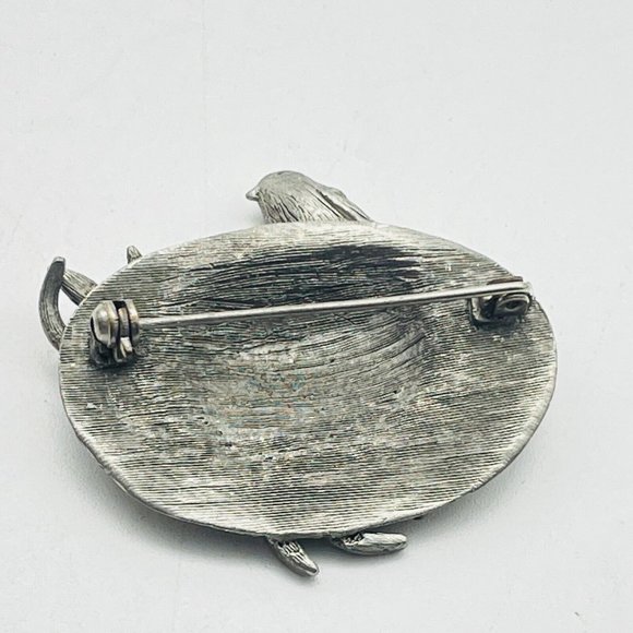 Marjolein Bastin Signed Artist Hat Pin Pewter Tone Bird Paintbrushes Classic - Picture 6 of 7